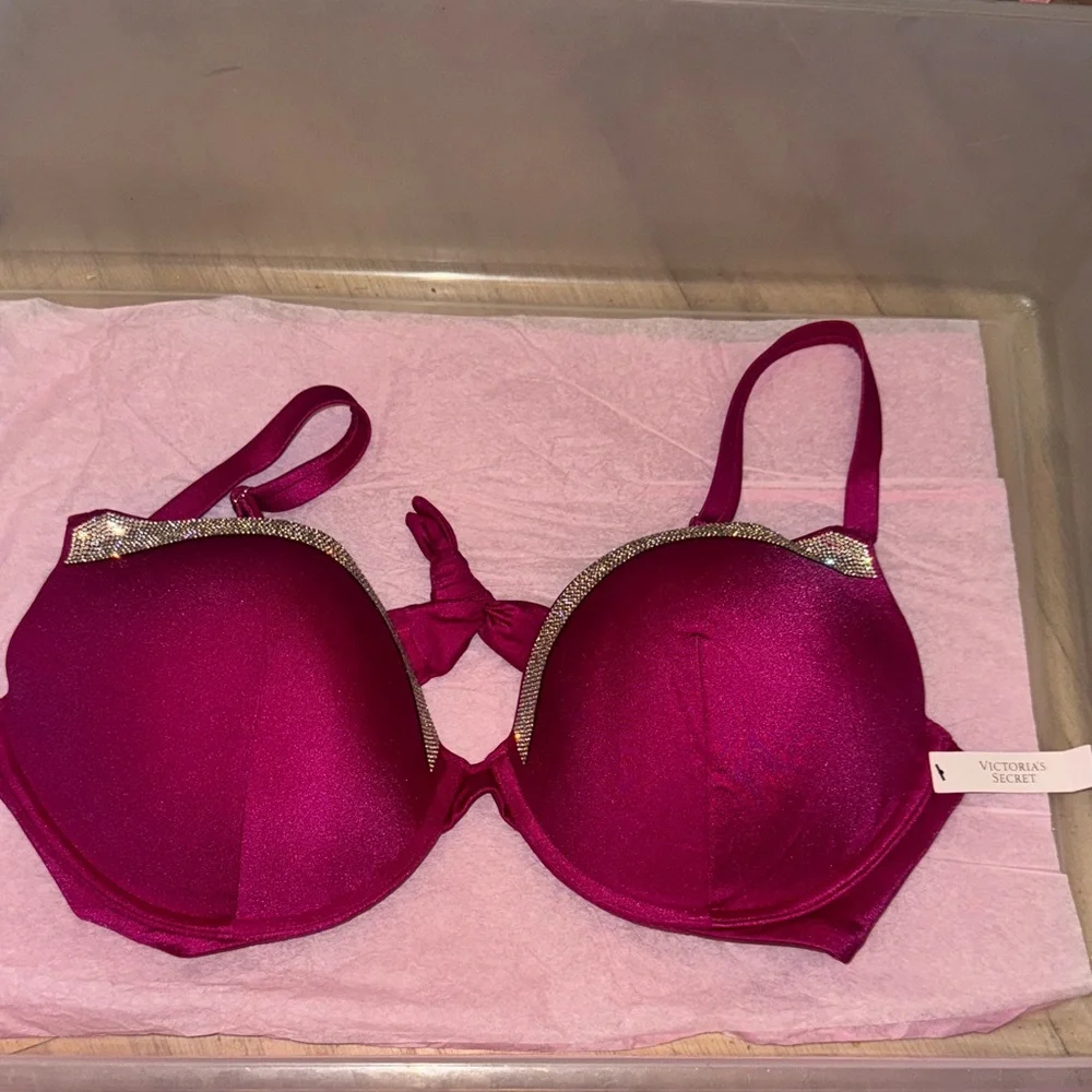 Victoria's Secret Magenta Bra with Glittering Silver Trim - Picture 1 of 8
